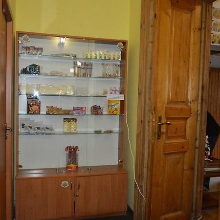 Lviv Lucky Hostel Exterior photo